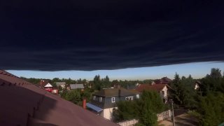 Густой черный дым накрыл Подольск и Москву из-за пожара