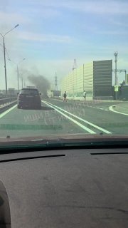 На Дмитровском шоссе произошло ДТП с пожаром в легковом авто