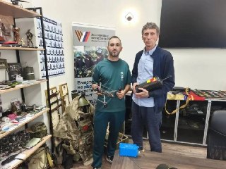 Люберецкий житель передал ветеранам СВО оптоволоконный дрон