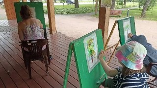 Пленэр в Фрязинском лесопарке: Художники запечатлели природу