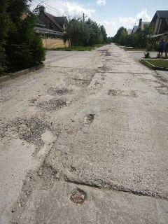 Жители Электроуглей требуют асфальтировать улицу Рогожскую