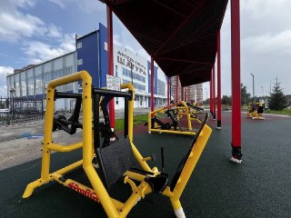 Уличные тренажеры: Бесплатные занятия спортом на свежем воздухе