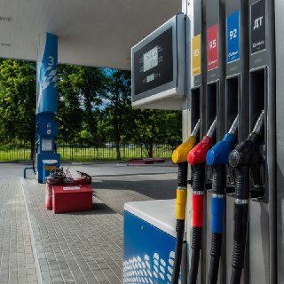 Топливный кризис в России: массовая продажа заправок