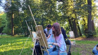 Ночь в парке: Фестиваль красок и звездное шоу для всех