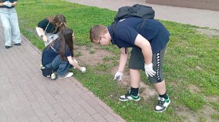 Трудовой отряд «Чистогорье» улучшает городские улицы