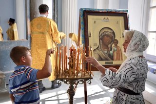 В Казанском храме Яропольца прошла первая литургия за 65 лет
