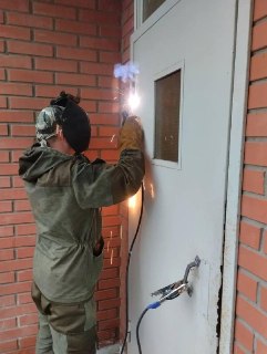 Более 11 тысяч дверей отремонтировано в подмосковных домах