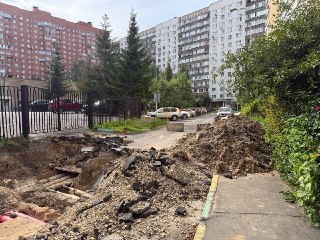 Жители 5-го микрорайона требуют восстановления дороги после раскопа