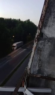 Фуры мешают жизни: жители требуют решения проблемы с парковкой