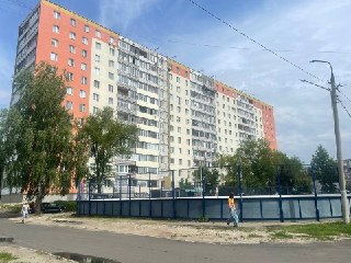 Капитальный Ремонт Фасада Дома на Спортивной: Половина Работ Завершена