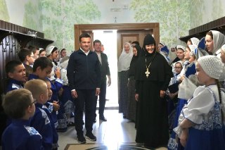 Губернатор Подмосковья посетил женский монастырь в Марково