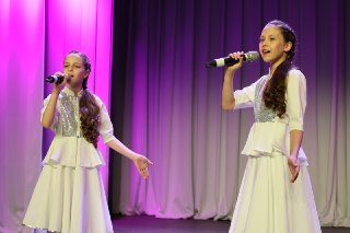 Вокалистки из ЦКТ «Родники» одержали победу на конкурсе «Гармония сердец»